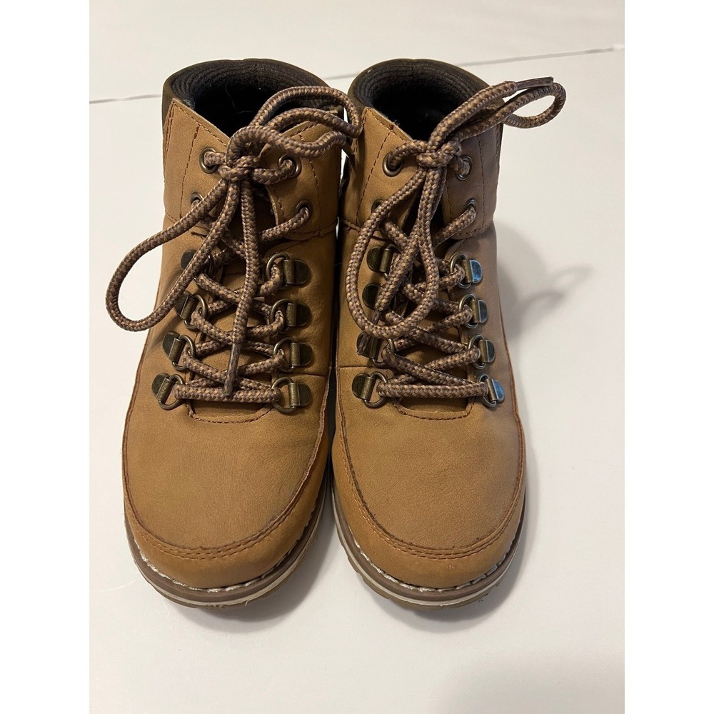 Boys size 13 boots (s-141)